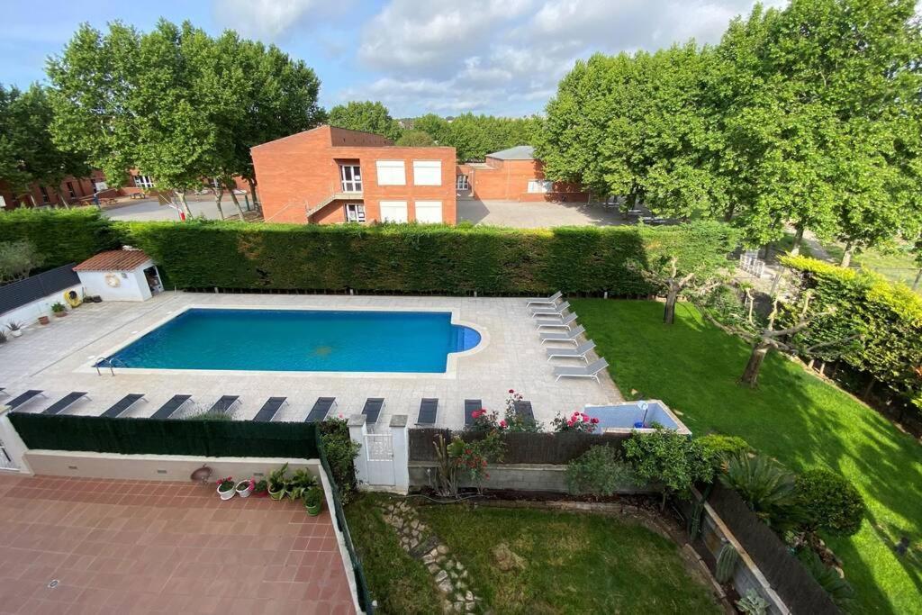 Apartamento Completo Muy Cerca Del Centro Ideal Para Familias Con Piscina Figueres  Dış mekan fotoğraf